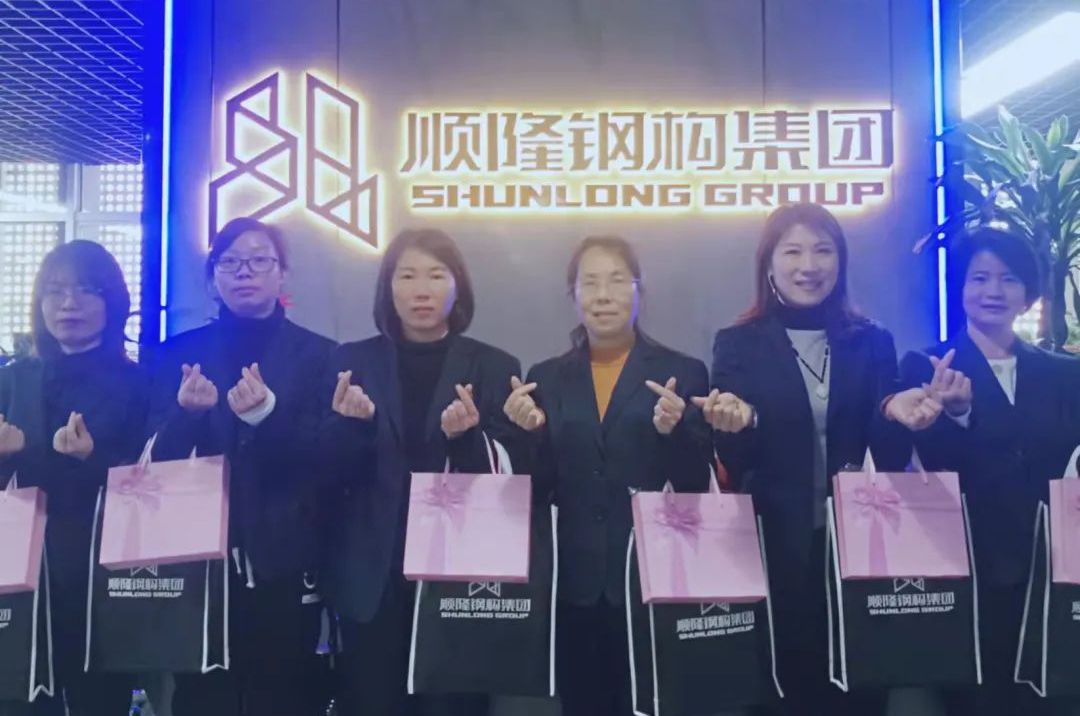 春风十里，精彩如你┃腾博汇游戏官网钢构集团男神给女神们送礼！